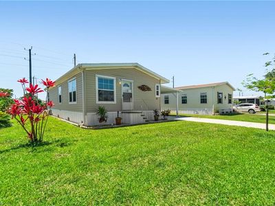 21 Chateau WAY, Naples, FL, 34112