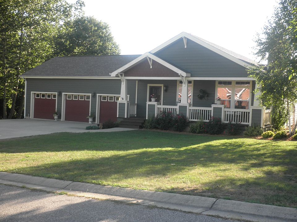 1st image of 105 Hilltop Ln