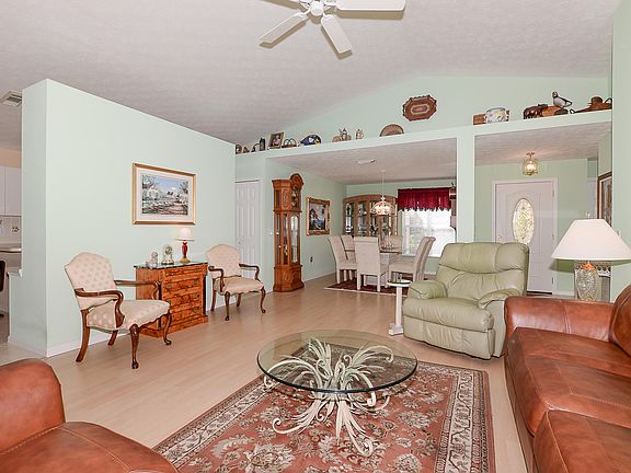 Home For Sale In Palm Grove