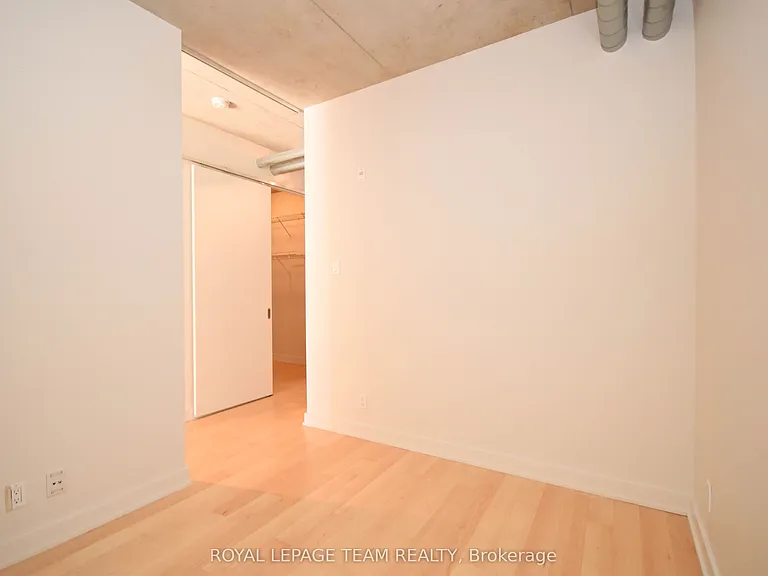 349 McLeod St #523 — Photo 20