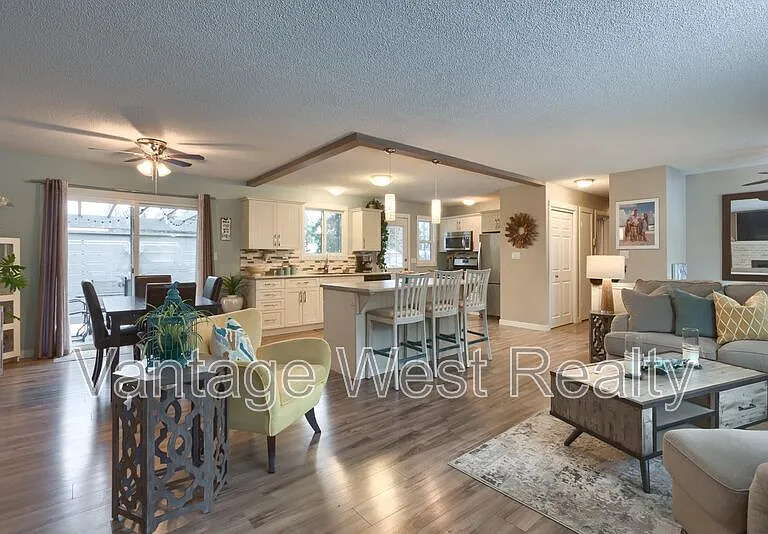3271A McMahon Rd — Photo 2