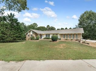 4640 Spot Rd, Cumming, GA 30040