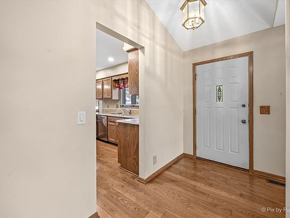 4th image of 110 Villa Way #110