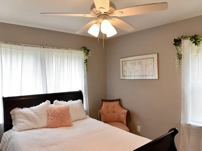 7058 Dartmouth Ave — Photo 8