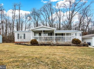 1260 E Berlin Rd, New Oxford, PA 17350