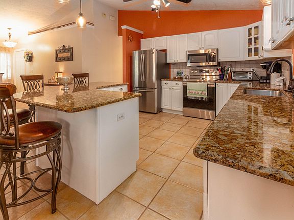 4th image of 7121 SE 122nd Ln