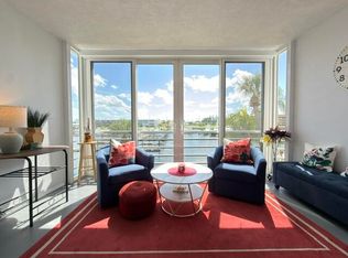 29 Yacht Club Dr APT 306, North Palm Beach, FL 33408