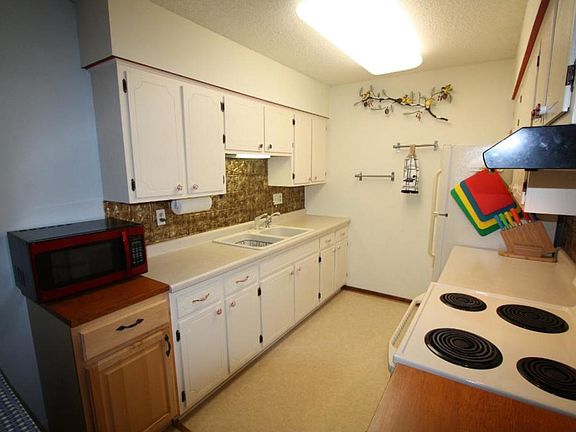 5th image of 1150 Dellwood St S APT 302