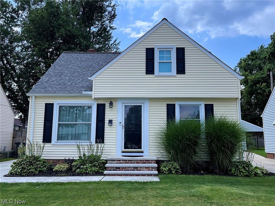 1st image of 4566 Bentwood Dr