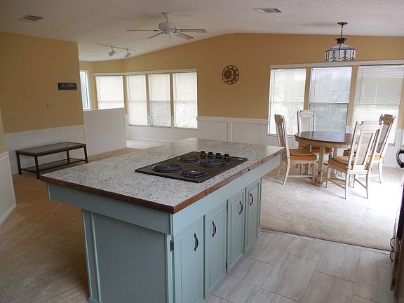 4th image of 3101 Bayberry Ave