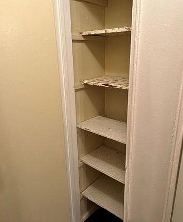 4th image of 1488 E 93rd St