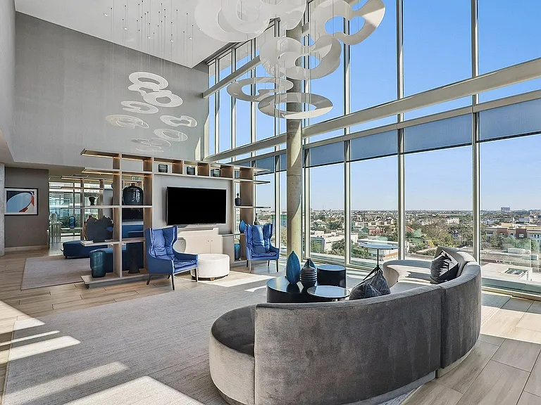 Luminary Residences Aqua Lounge