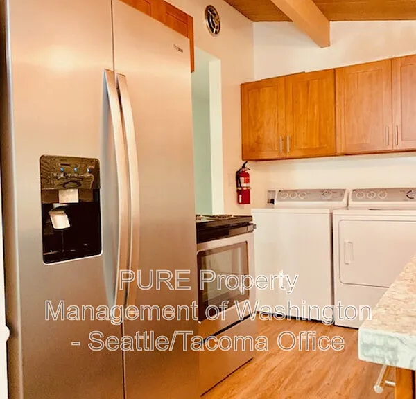 9015 45th Ave SW — Photo 5
