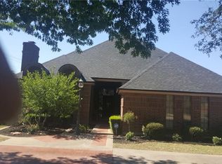 1612 Stonegate Dr, Cleburne, TX 76033