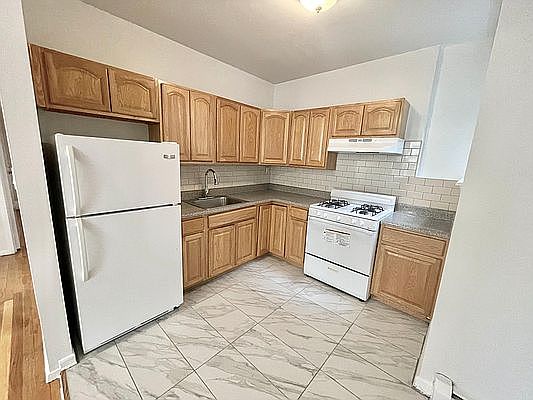 2nd image of 301 W 111th St APT 4A