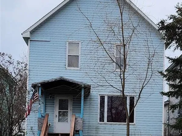 213 W Wisconsin Ave, Gilbert, MN 55741