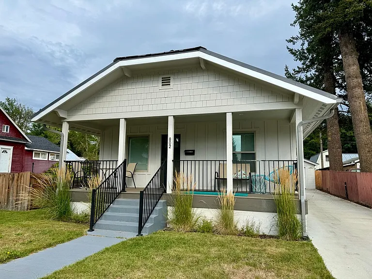 802 N 7th St — Photo 16