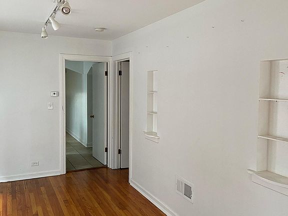 2nd image of 515 N Humphrey Ave Floor 1