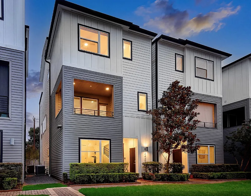 3 bed, 3.5 bath, 1637 sqft, $3,550 — Photo 1