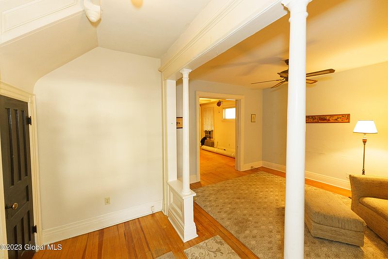 5th image of 154 N Brandywine Avenue