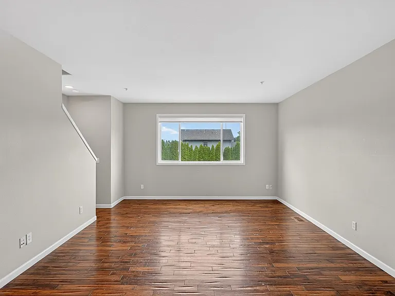 2623 SE 109th Ave — Photo 5