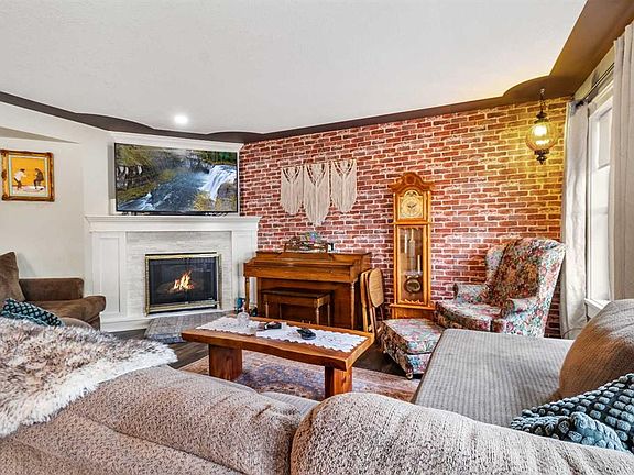 4th image of 56 W Jones Cres