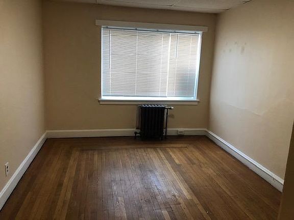 4th image of 5818 Hamilton Ave APT 25