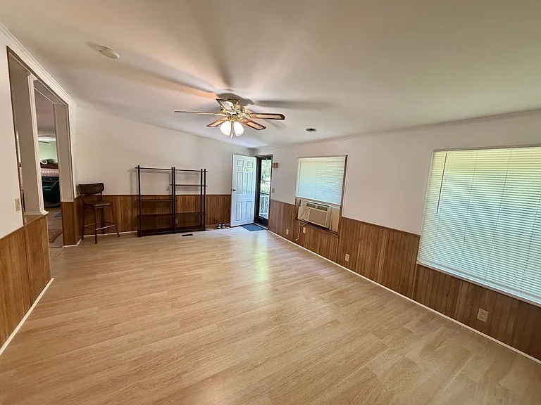 166 Smith Ln — Photo 5