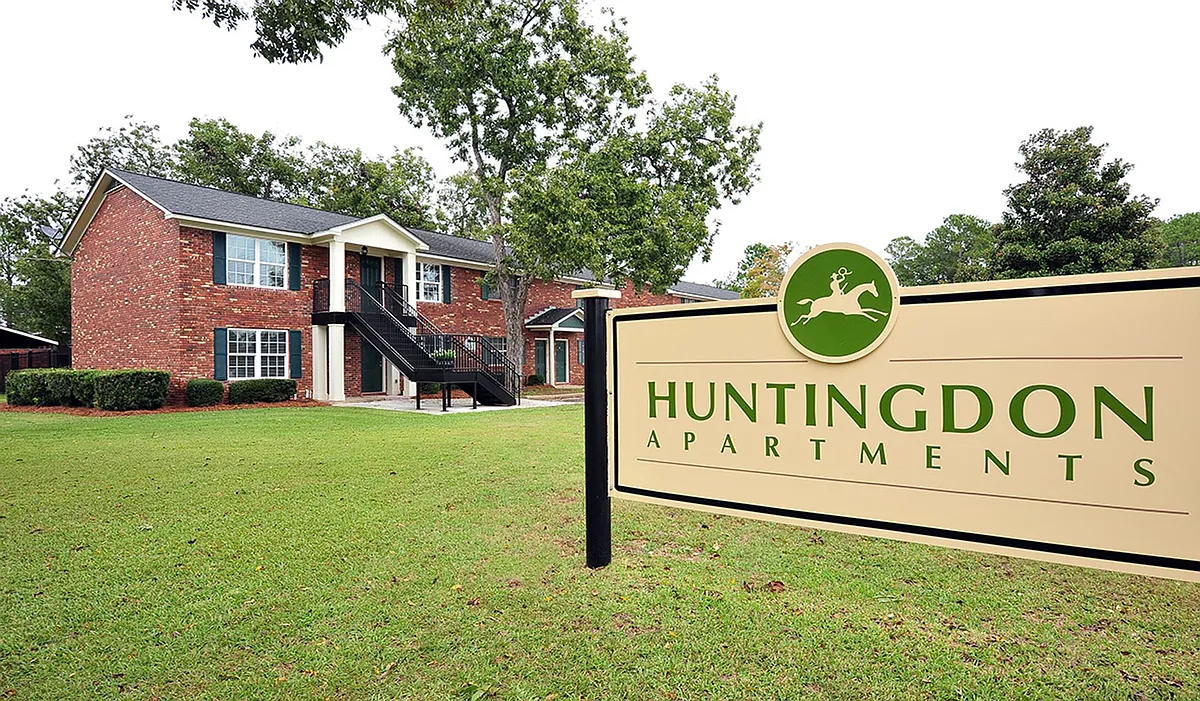 Building Photo - Huntingdon Apartments