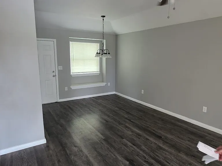 509 S Trinity St — Photo 8