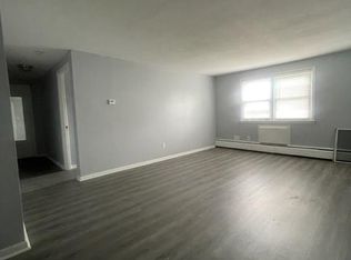 74 Orchard St #1, East Hartford, CT 06108