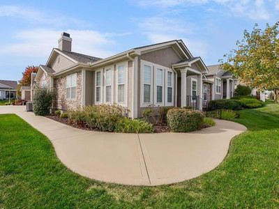 21702 W 119th Ter Unit 1103, Olathe, KS, 66061