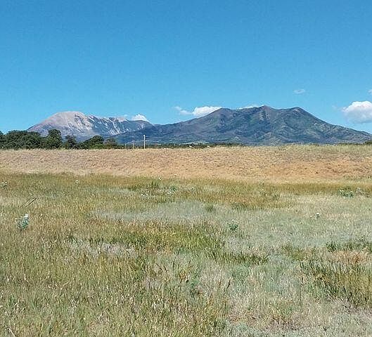 1st image of Comanche Dr #40