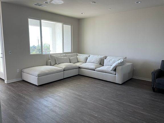 2nd image of 712 Highline Way