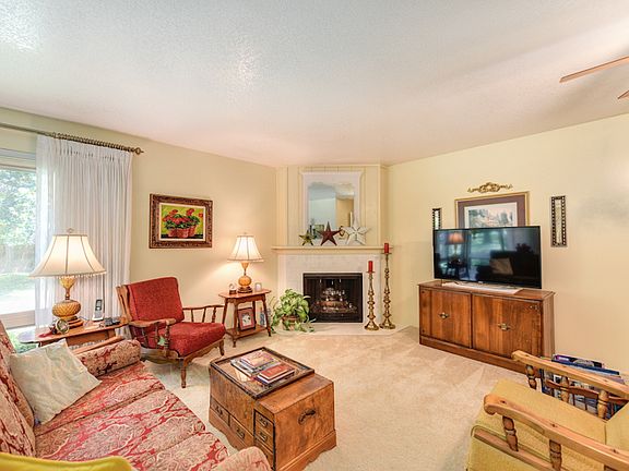 5th image of 5680 Spyglass Ln