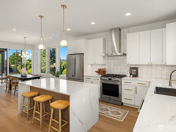 4th image of 9739 12th Avenue NW