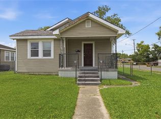 800 West Dr, Westwego, LA 70094