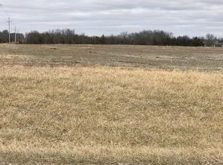 38300 Plum Creek Rd, Osawatomie, KS 66064