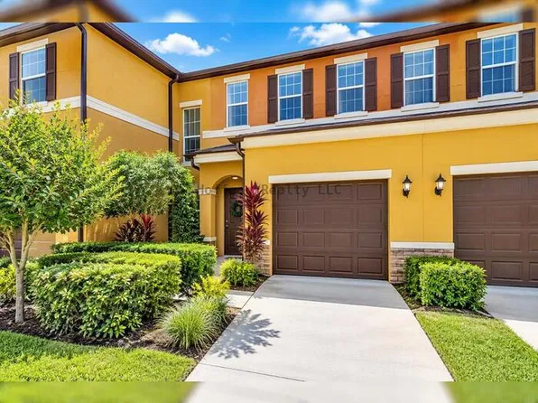 30119 Mossbank Dr, Wesley Chapel, FL 33543