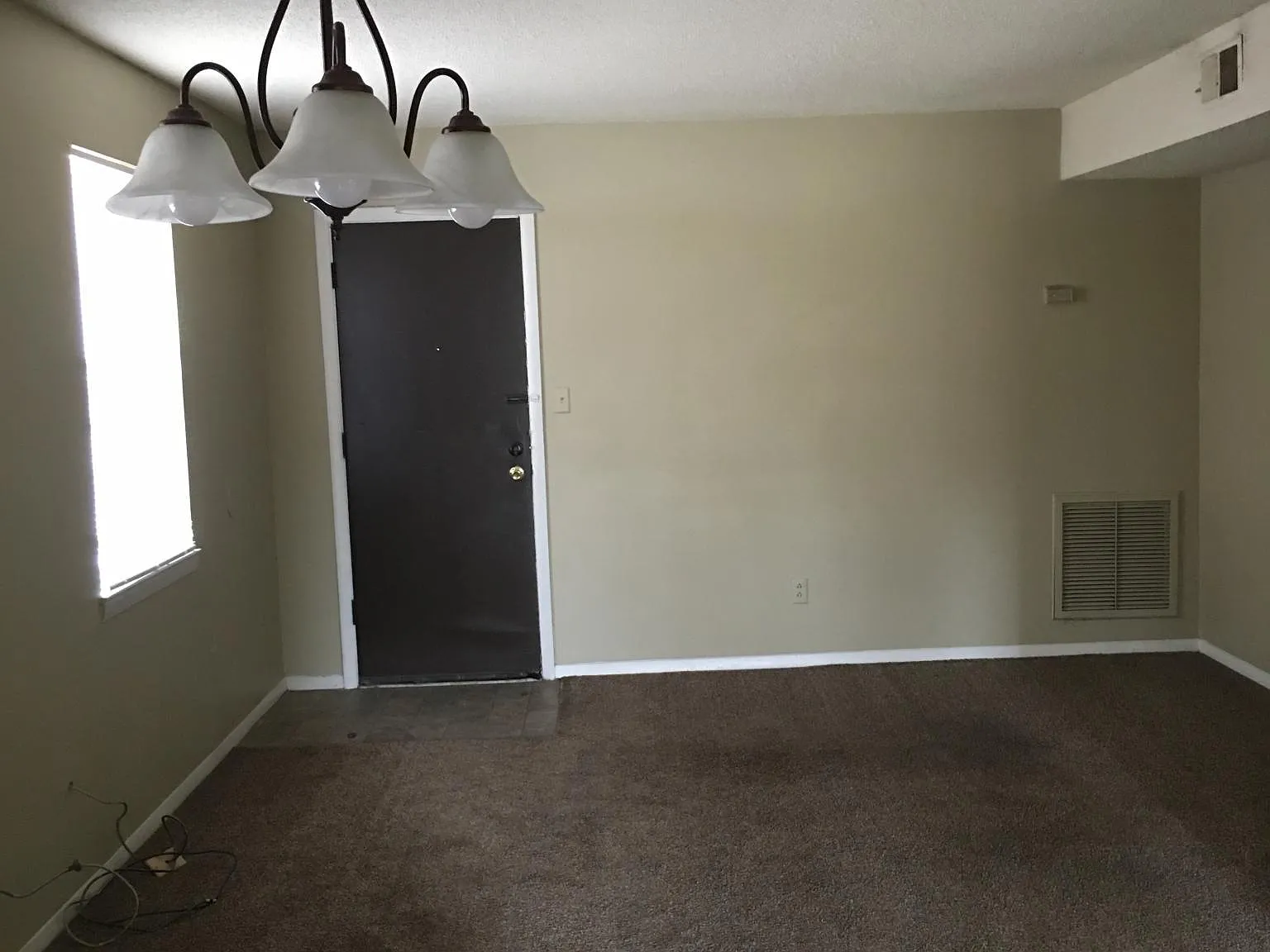 627 Avenue V — Photo 2