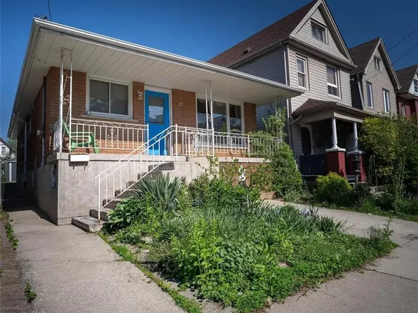 37 Kinrade Ave E, Hamilton, ON L8L 6L5
