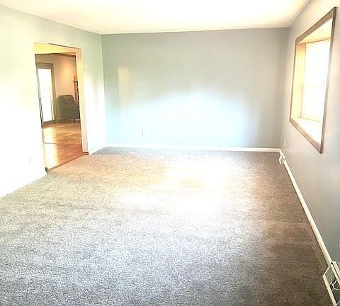 5th image of 7102 Fox Plum Dr