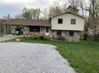 153 Sherman Dr, Crossville, TN 38555
