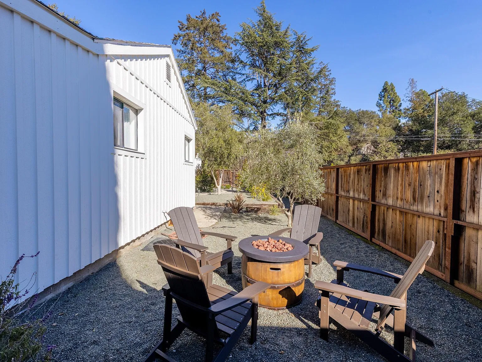 2 bed, 1100 sqft, $3,800 — Photo 4