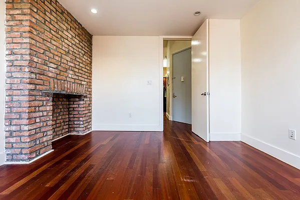 Rented by Nooklyn NYC LLC | media 20