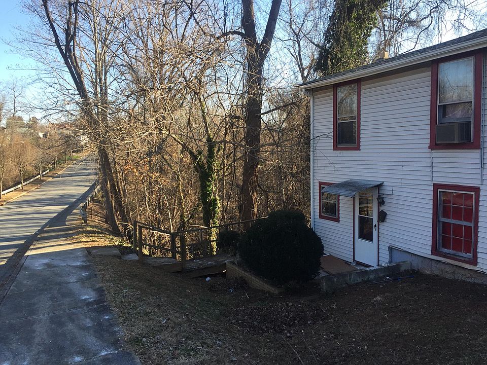 2nd image of 88 Page St APT 2