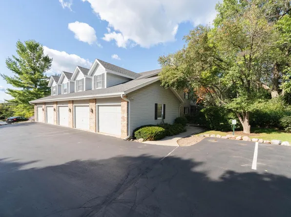 2357 Quail Hollow COURT #D, Delafield, WI 53018