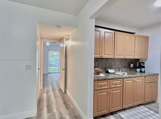 13300 SW 1st St APT 202O, Pembroke Pines, FL 33027
