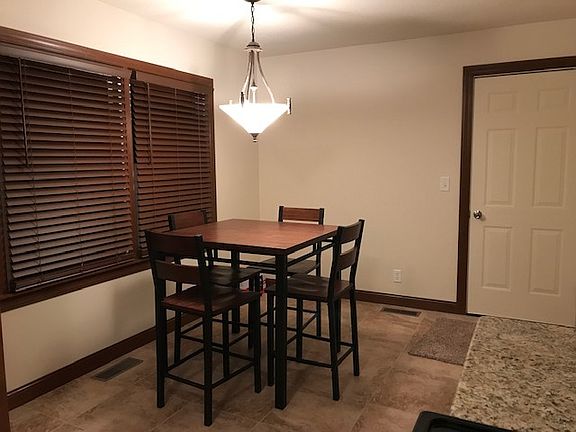 3rd image of 354 Princeton Ave