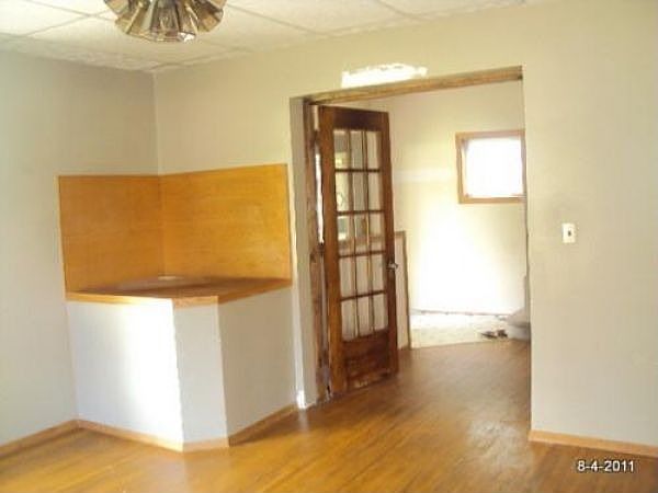 2nd image of 539 S 3rd St